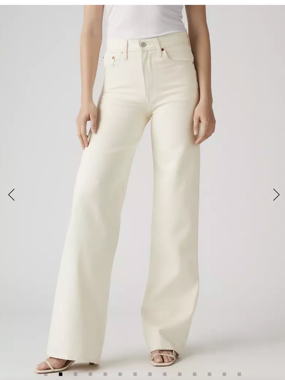 Levi's High-Rise Ribcage Wide-Leg Jeans in Off-White/Cream